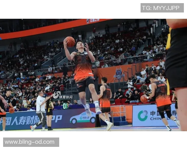 媒体人分析咪咕与CBA五年合约溢价现象及其对联赛未来的负面影响